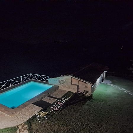Casale Al Lago Con Piscina E Sauna Corbara  ภายนอก รูปภาพ