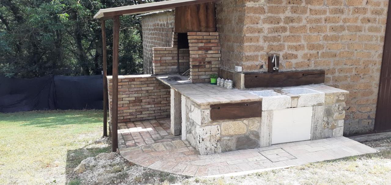 Casale Al Lago Con Piscina E Sauna Corbara  ภายนอก รูปภาพ