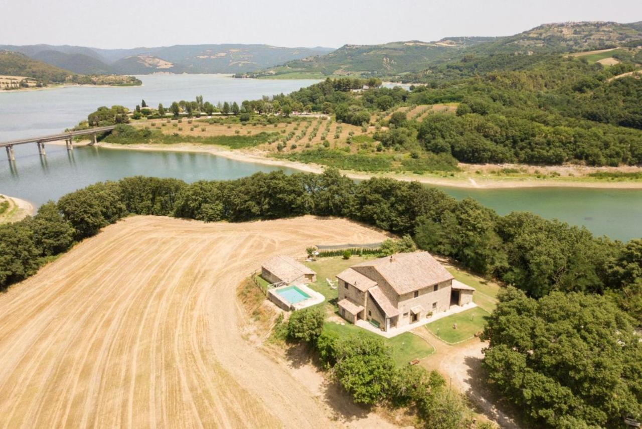 Casale Al Lago Con Piscina E Sauna Corbara  ภายนอก รูปภาพ